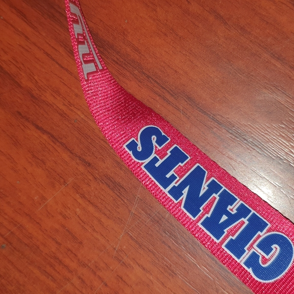 NY Giants Lanyard - Picture 2 of 3